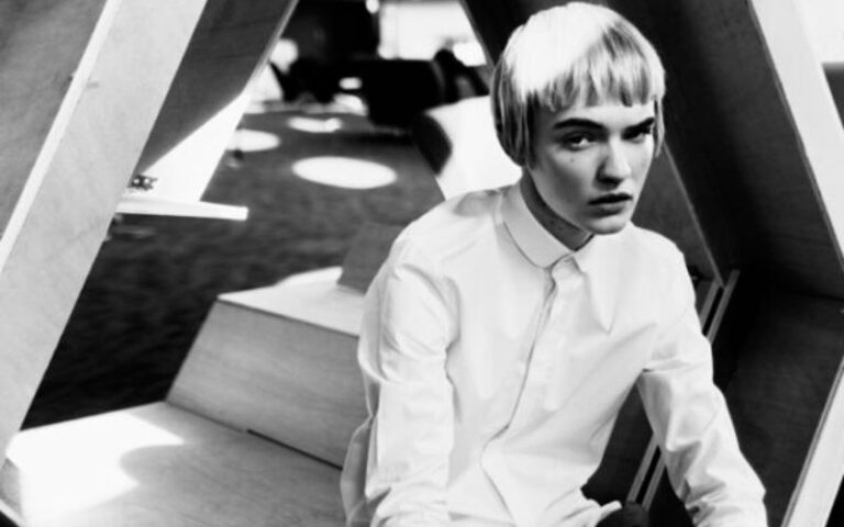 bold-portrait-of-an-attractive-person