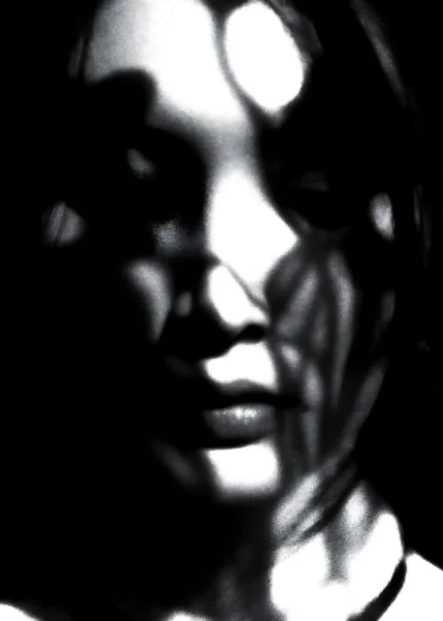 sensual portrait photography in black and white