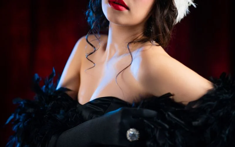 glam photo of a beauriful woman