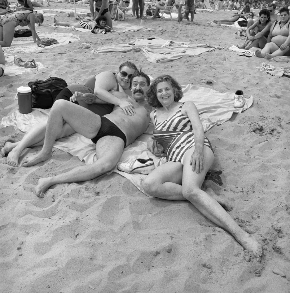 back and white photography, family in beach