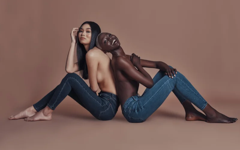 nude art posing, artistic nude pose, nude posing tips, female nude art poses, fine art nude poses