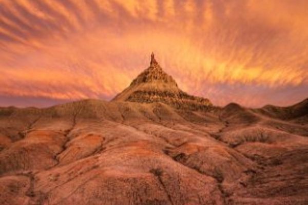 sandy rocky landscape with dawning sun