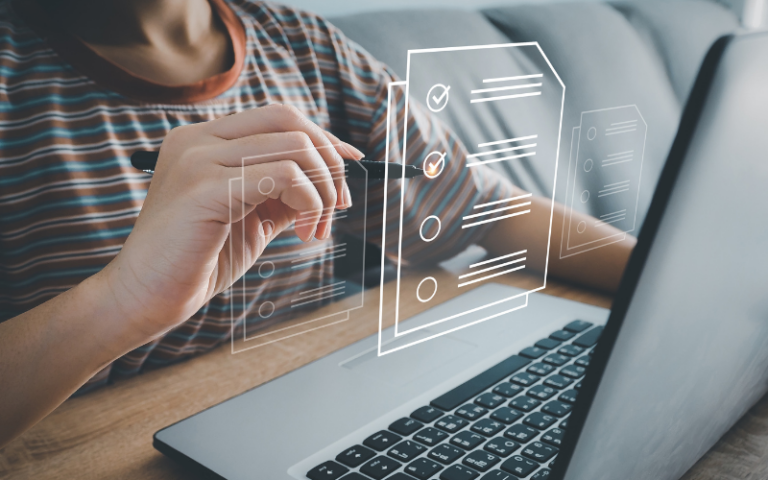 A girl looking at checklist to choose online photography course