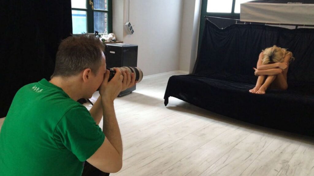 Working with models for bodyscape photography, best ebook for nude photographers