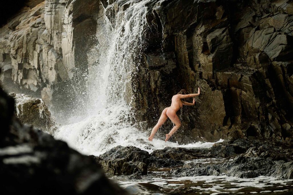 artistic nude photography cam attree