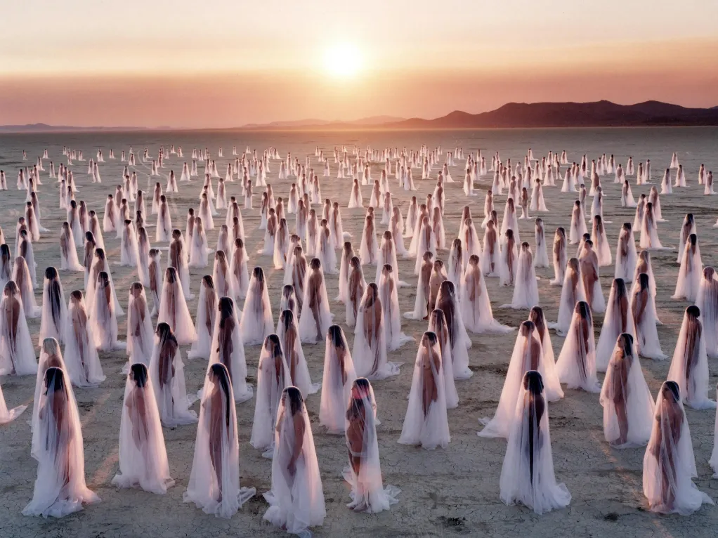 spencer tunick photoshoot - veil