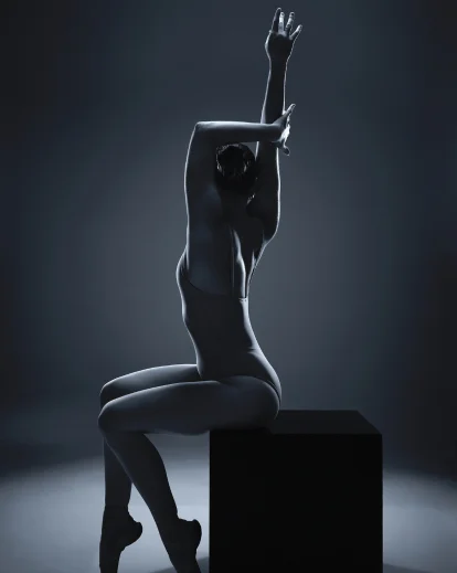 modern-5, lines in nude photography