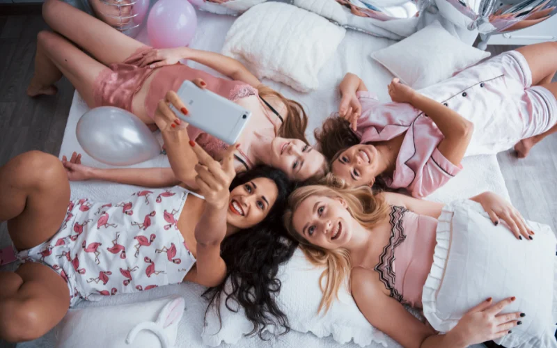 instagram bedroom photoshoot ideas