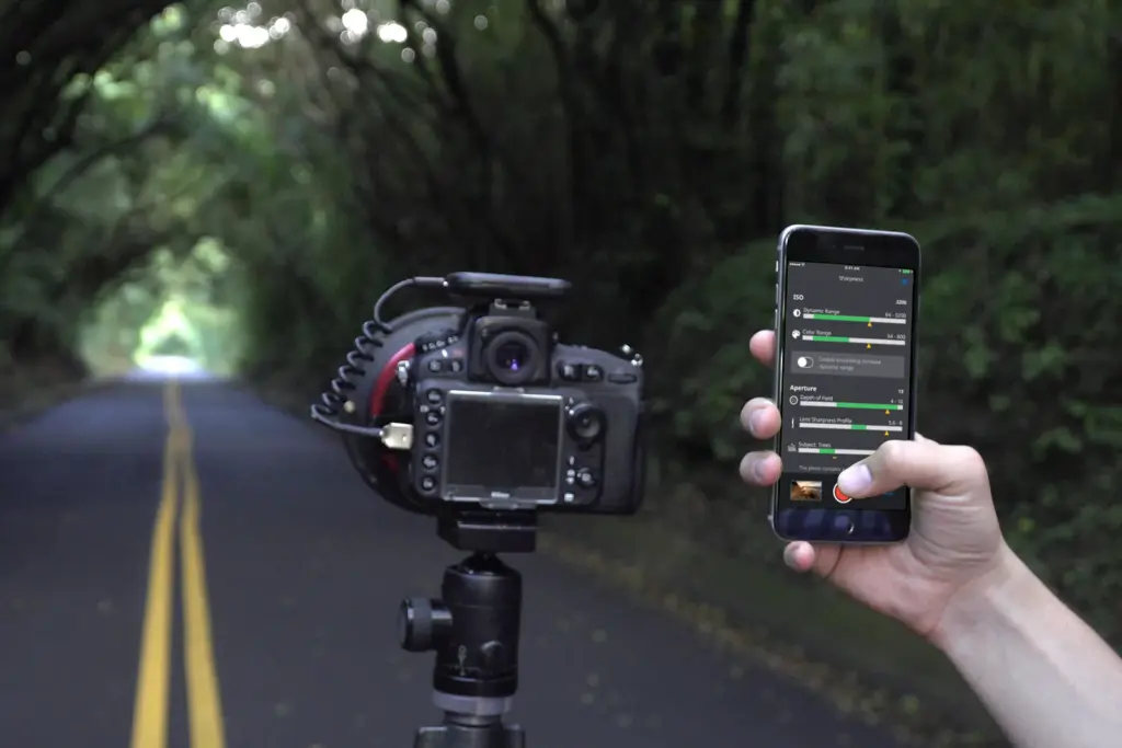 Picture of a camera and a phone