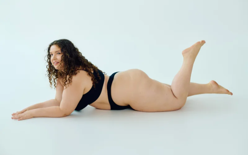 plus size photo shoot ideas, graceful nude poses, inclusive nude photography