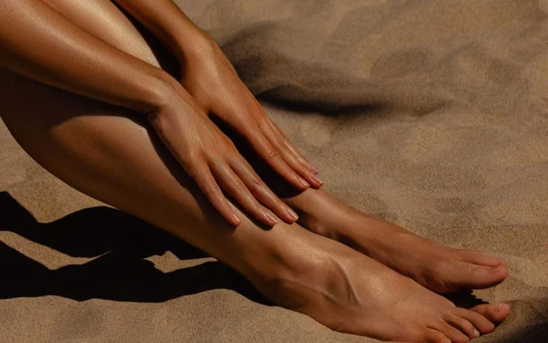 sexy naked feet, how to click feet pics, feet pic tips, feet pic ideas, sexy feet pic ideas, ideas for feet pics, feet photo ideas