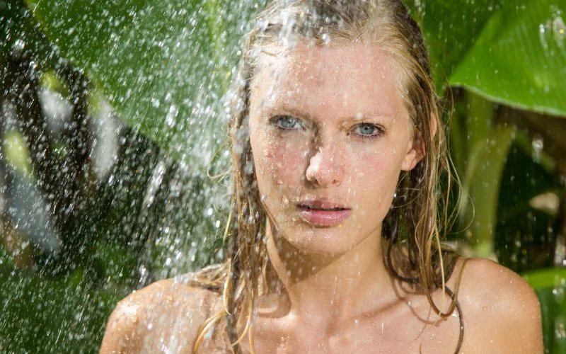 shower nude photography focusing droplets