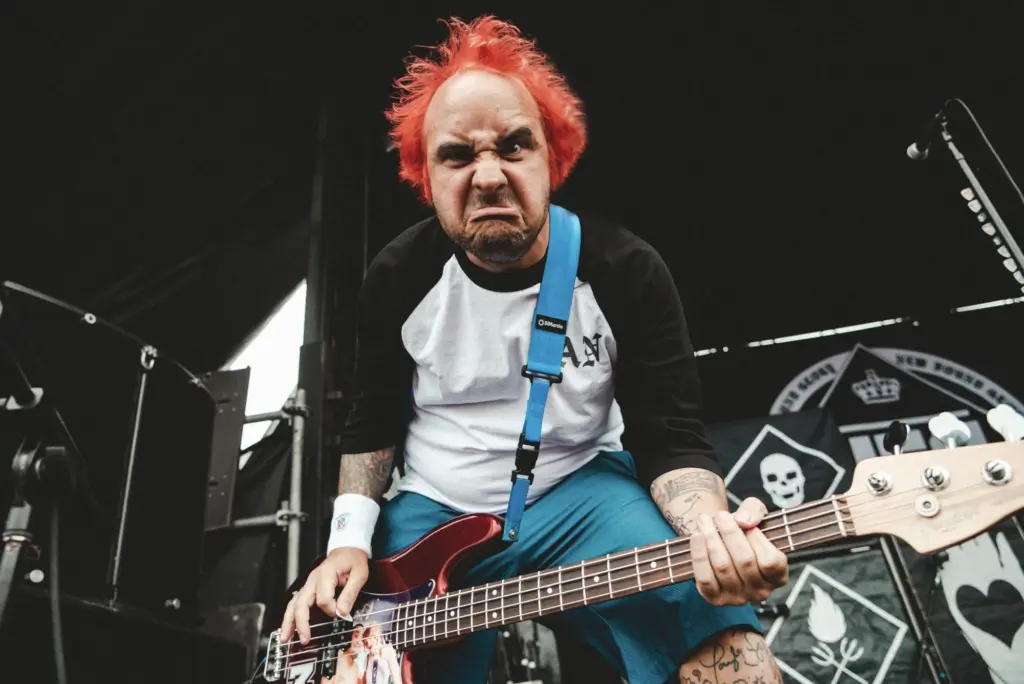 Photo of a guitarist by performing arts photographers