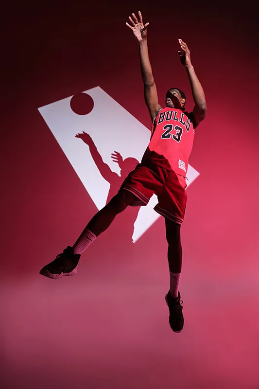 Playing basketball : lifestyle photographers work