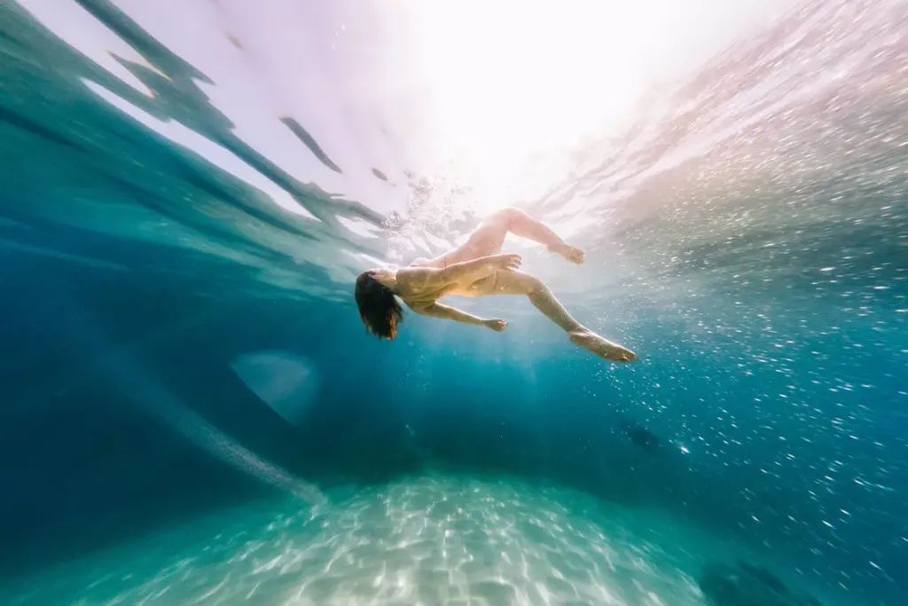 fine art nude underwater