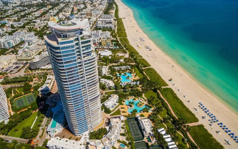 aerial shots of commercial building