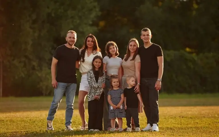 family photoshoot ideas featurd image