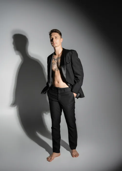 full body portrait tips - avoid harsh shadows