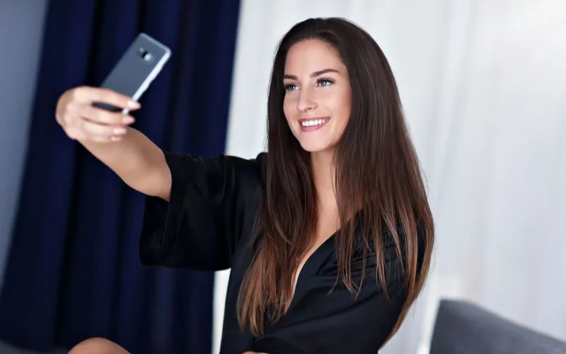 sexy boudoir selfies