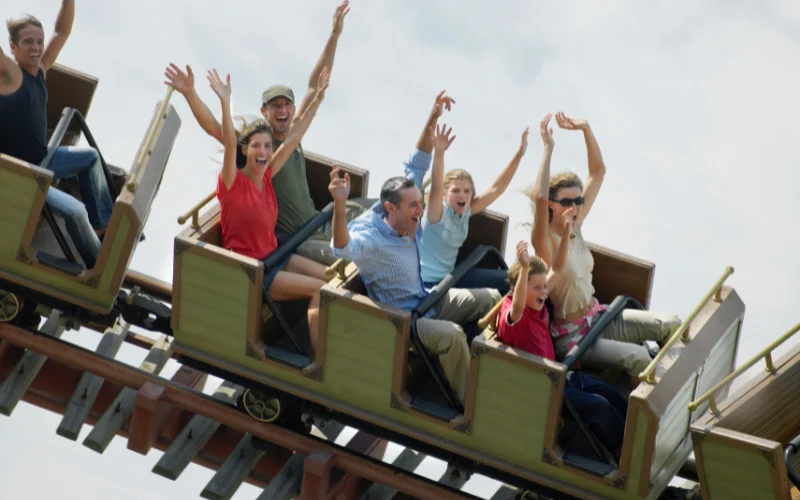 roller coaster photography - candid portraits