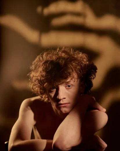 use of light to create mood fo men boudoir photography