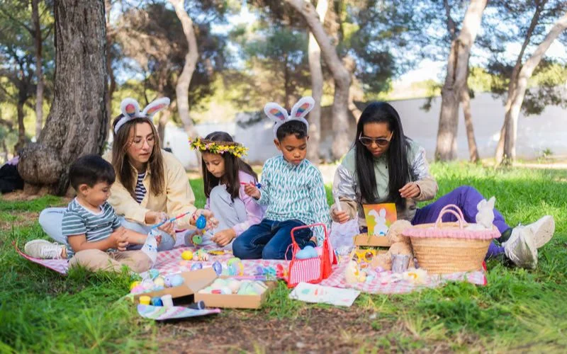 Outdoor easter family pictures