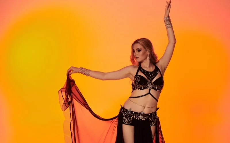 belly dance poses