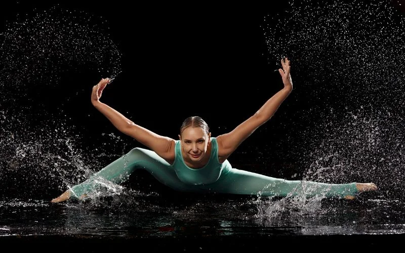 dance photography poses with fluid