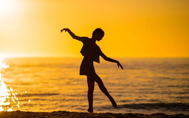silhouette dance photography poses