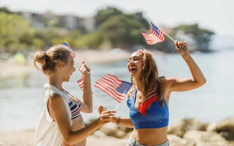 4th of July photoshoot ideas with red, white and blue outfits