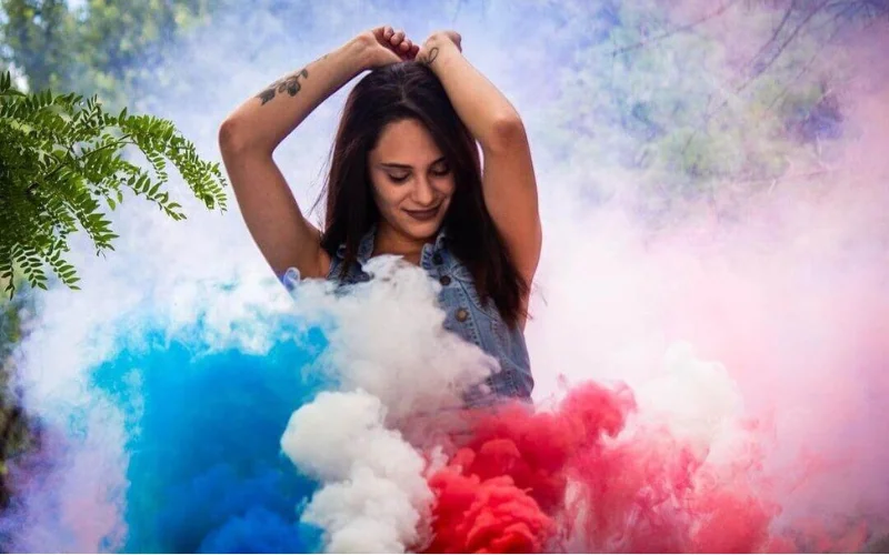 smoke bomb photography