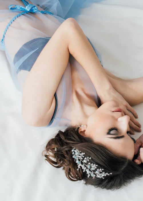boudoir photo poses