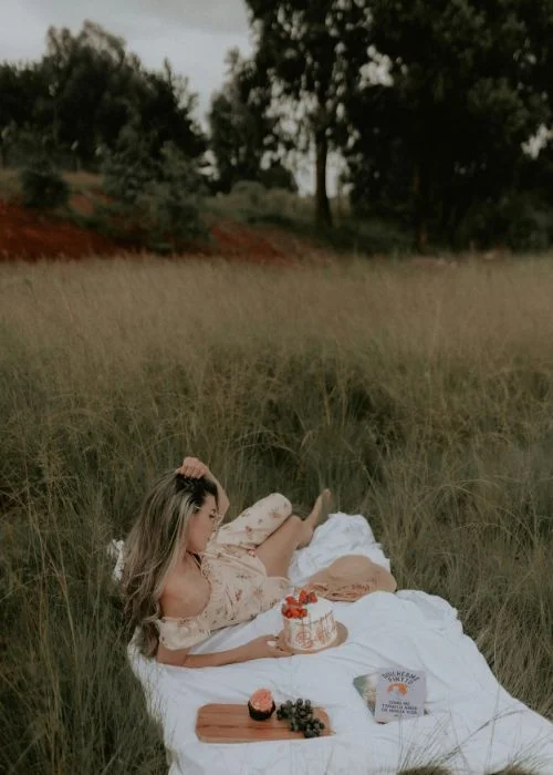 picnic photoshoot on birthday