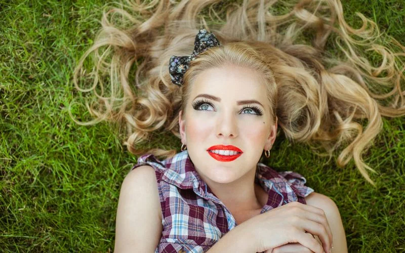 vintage lying down pose