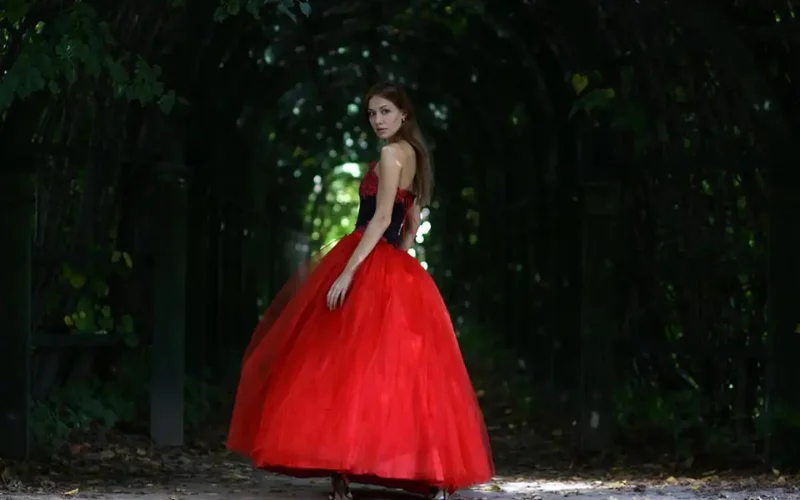 portraits retouching after, object adding in image, luminar neo editing, adding overlays in luminar, luminar neo course