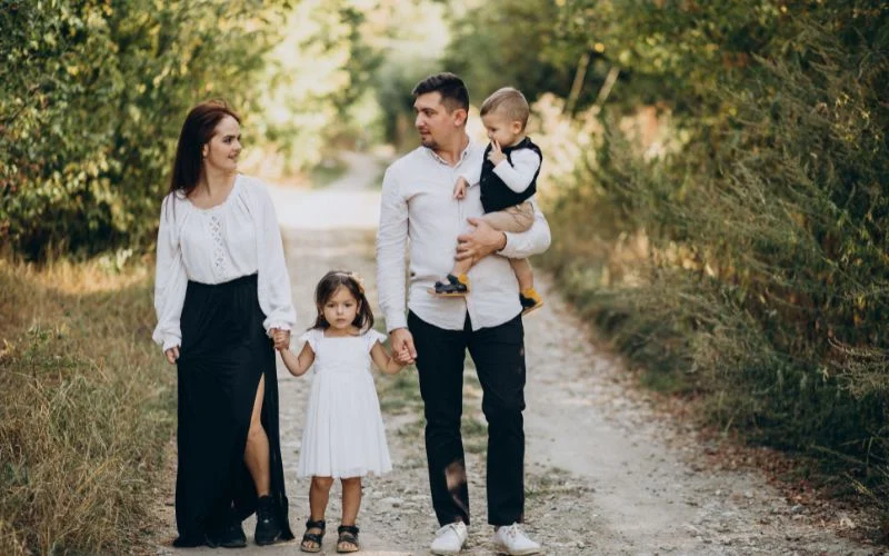 thanksgiving family photoshoot wearing matching outfits