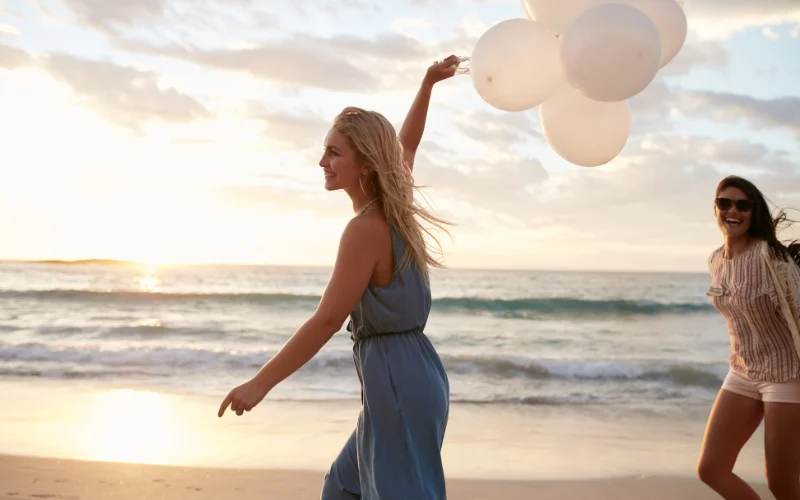 take snaps at the beach on your 40th birthday photoshoot