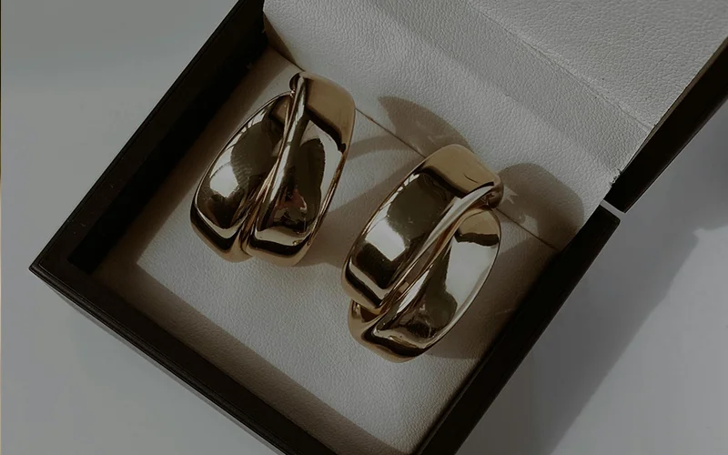 watch lightroom presets, sunglasses lightroom presets, earring lightroom presets, necklace lightroom presets, handbag lightroom presets