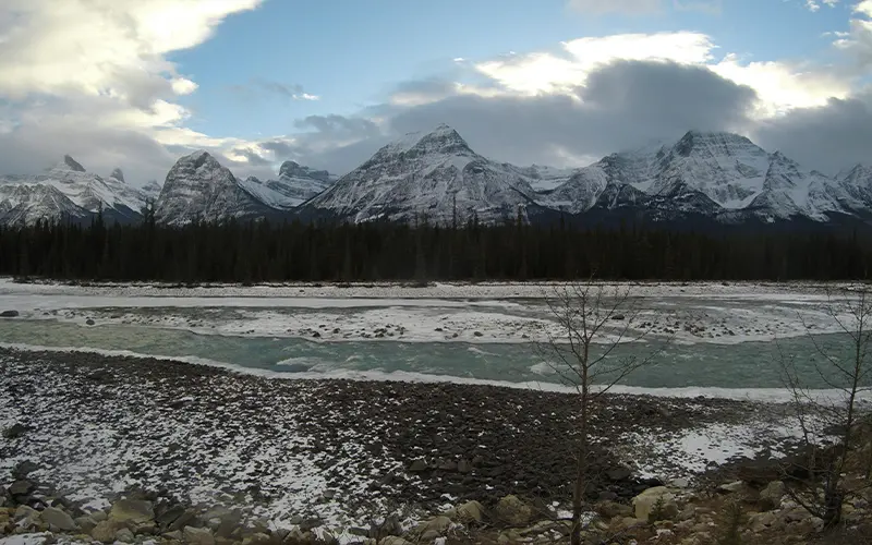 radiant landscape presets for lightroom mobile-before