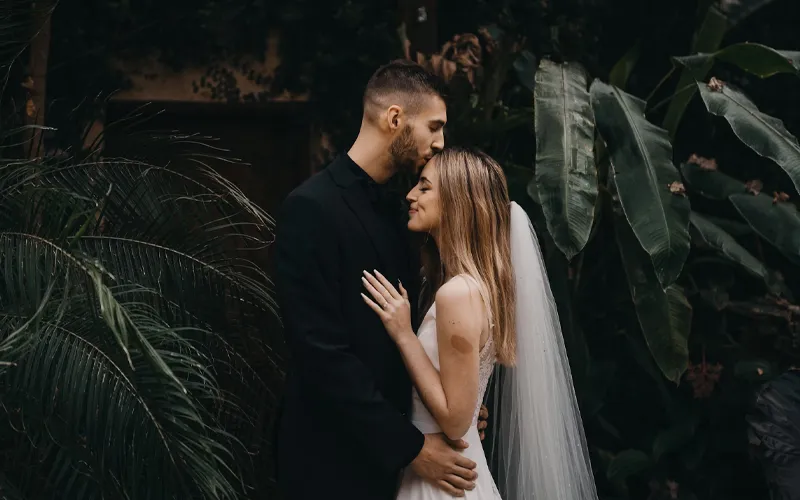 wedding photoshop actions, wedding overlays, best wedding photoshop actions, wedding lightroom presets, moody wedding presets, outdoor wedding presets, wedding color grading lightroom, wedding camera raw presets