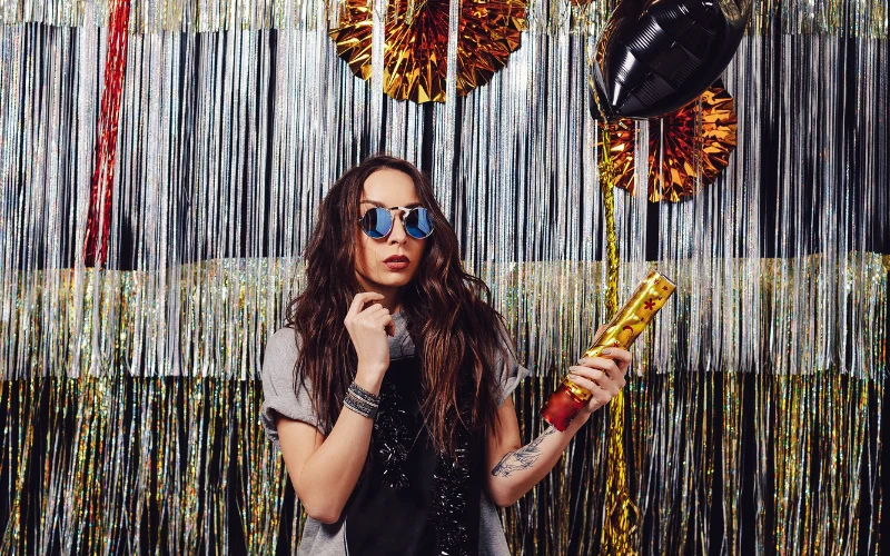 use streamers as backdrops