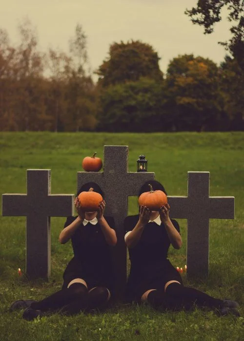 halloween photography ideas at eerie places