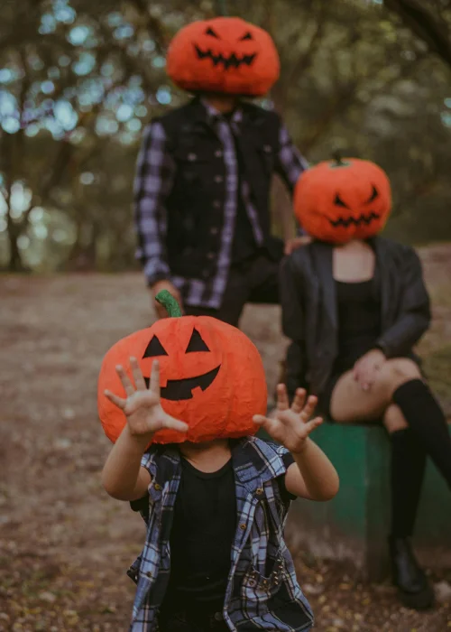 family pumpkin head photoshoot
