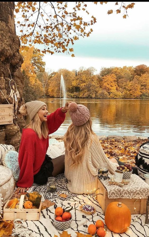 friendsgiving inspiration