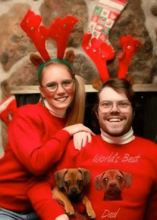 awkward couple christmas photos
