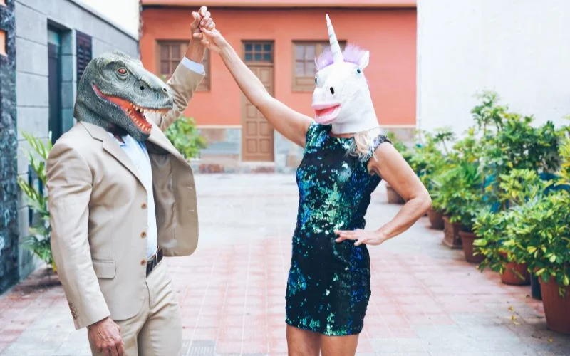 funny prom poses, prom fun poses