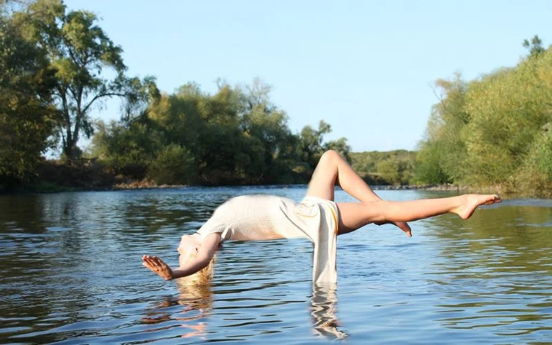 photo manipulation ideas with levitation photos