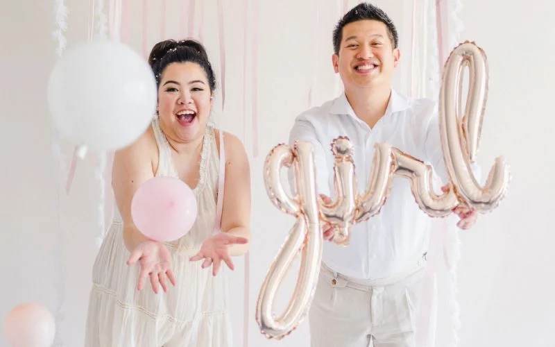 use foil letter balloons