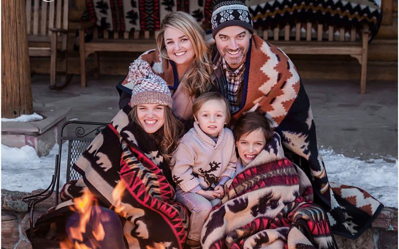 winter family photo ideas