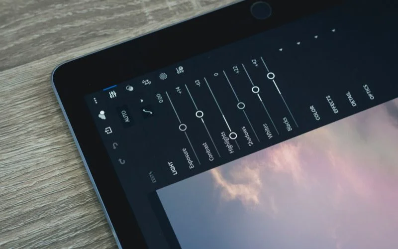 edit pictures with artificial intelligence